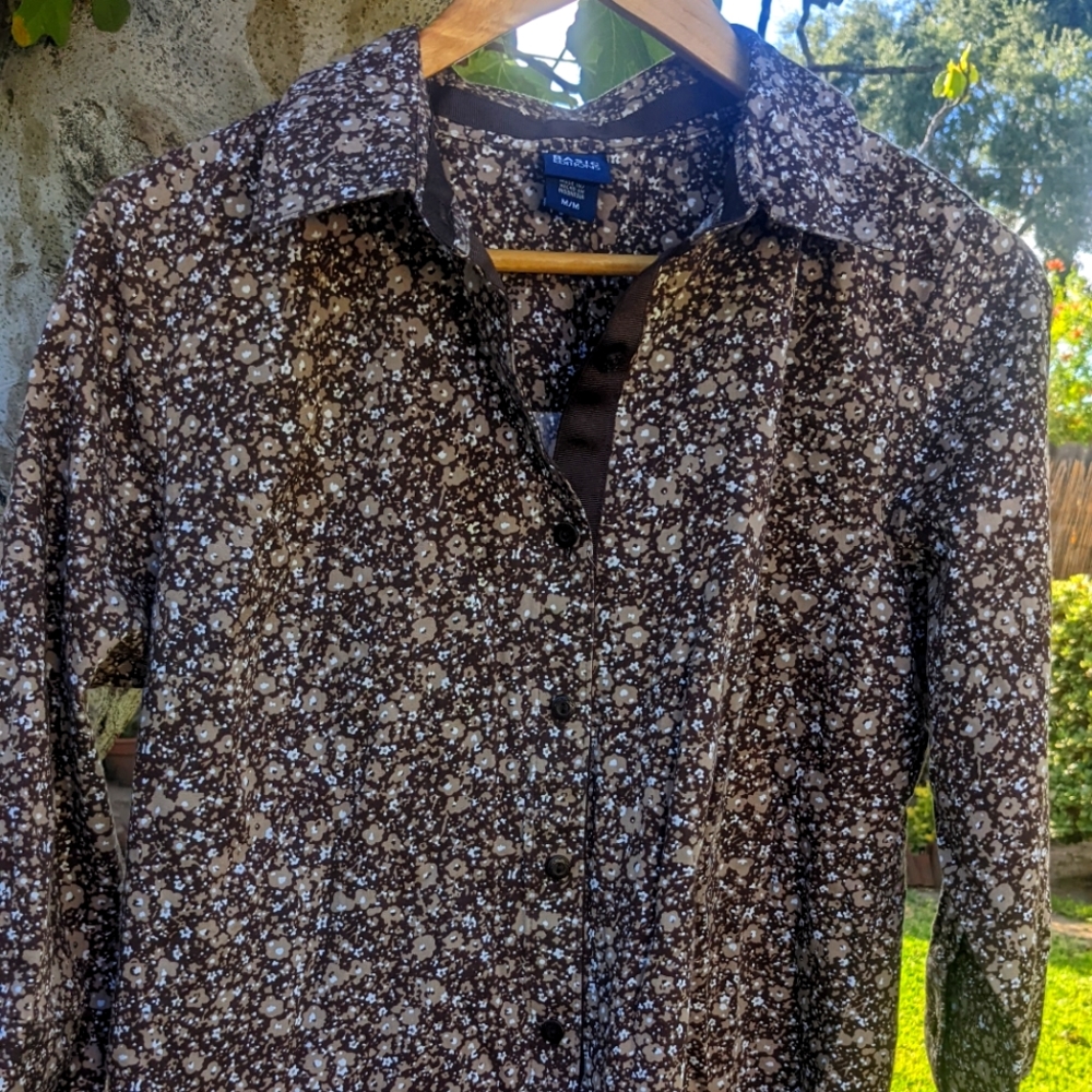 Basic Editions Button Down Shirt, Size M